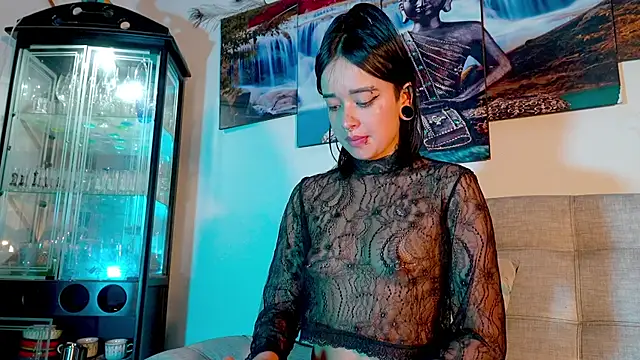 ariana-white- webcam