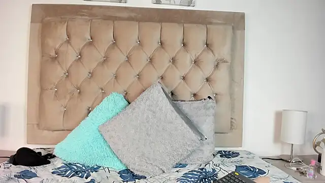 Emily_Castano webcam