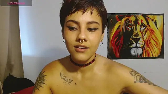 Divinejewel69 webcam