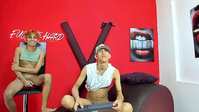 AVENGER_GUYS1 webcam