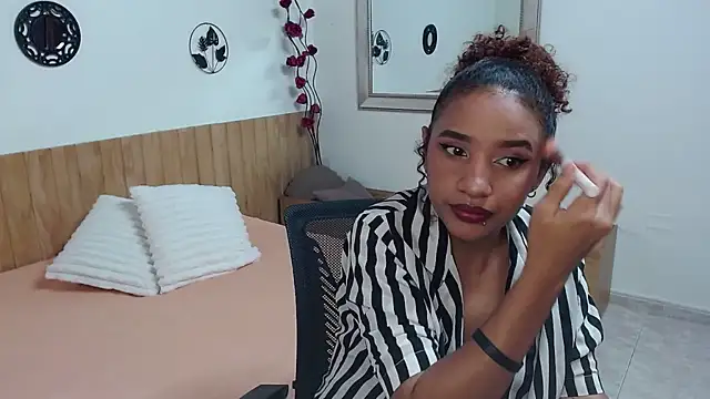 Alice_Grinnerk webcam