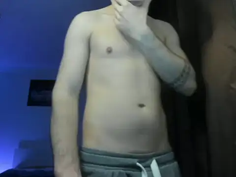 Dreamboy24 webcam