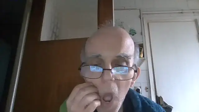 mariusica1@xh webcam