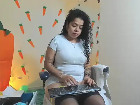 alexa-cooper- webcam