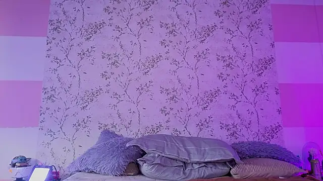 Charlotte__Miller webcam