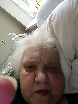 HapinessLovee webcam