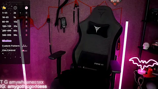 amywhitenessxx webcam