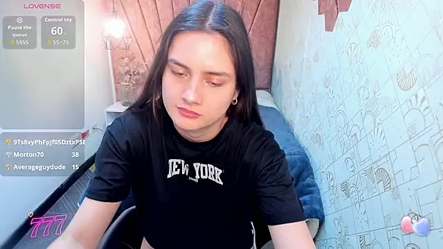 Zoe__Taylor__ webcam