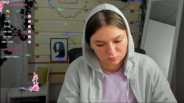 Josephine_Kiss webcam