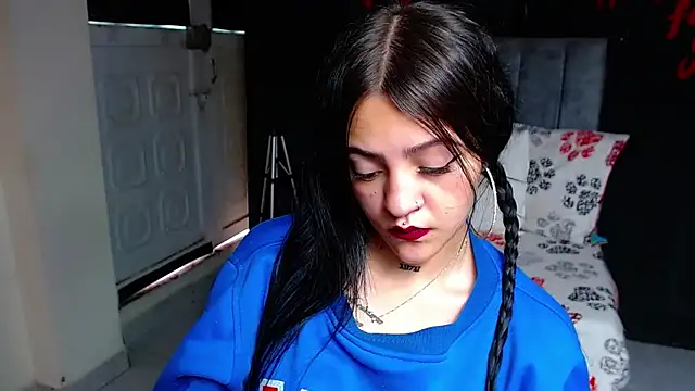 Violettasquirt webcam