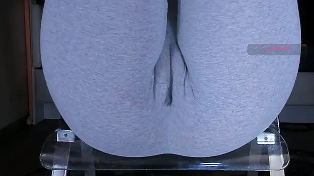 Cameltoe_squirt_inPants webcam