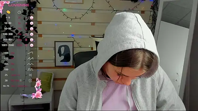 Josephine_Kiss webcam