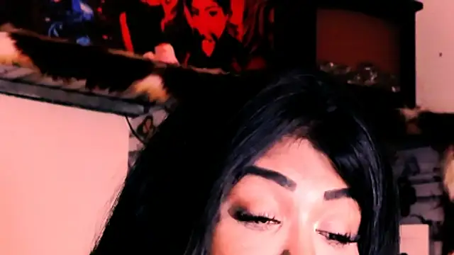 indian_dreamgirl webcam