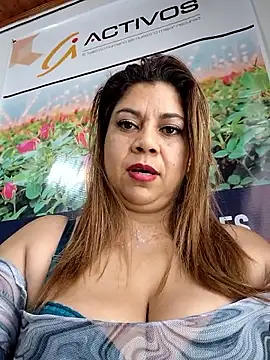 Laura-Hernandez webcam