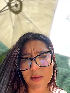 CherrySmirkXXX webcam