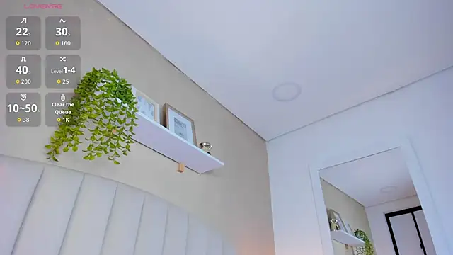 sara_kitten19 webcam