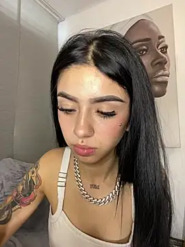 Webcam Model (afrodita_pinkk)  is live.Free join now!