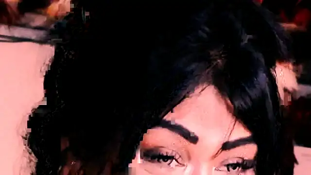 indian_dreamgirl webcam