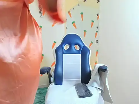 alexa-cooper- webcam