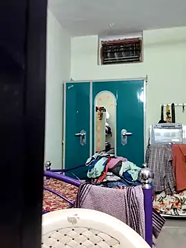 Webcam Model (yamini1431)  is live.Free join now!