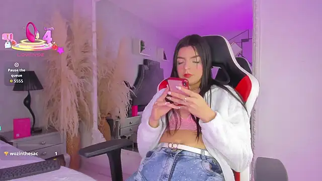 KarelyMitchel webcam