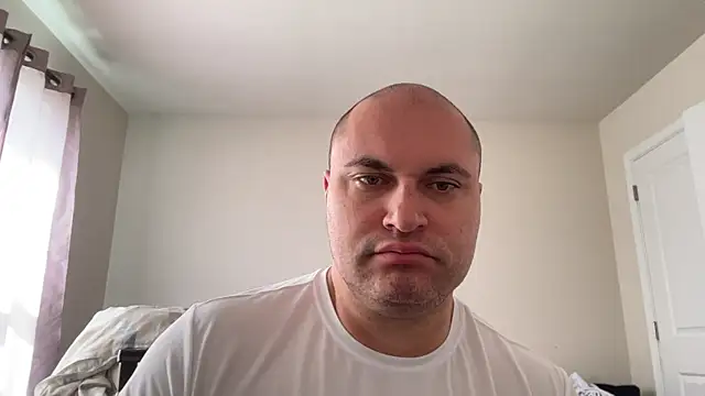 SluggishChase99 webcam