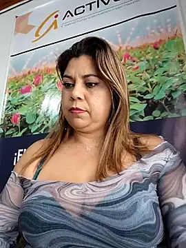 Laura-Hernandez webcam