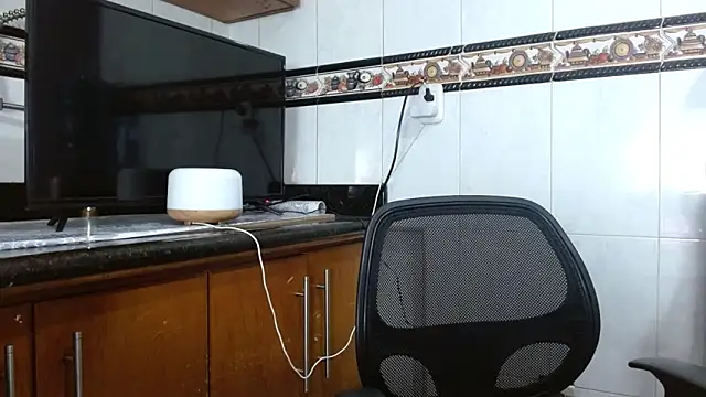 Slut_Full_Messy webcam