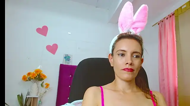 chantalsemenova1 live sex cam