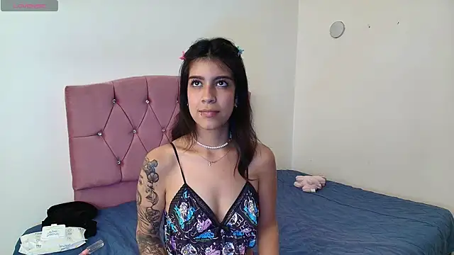 Kalyra_17 webcam