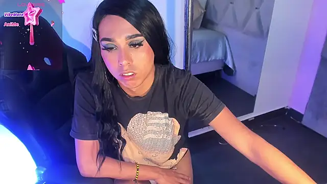 Daniiela_Ember webcam