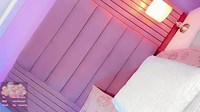 Camille_deluxe webcam