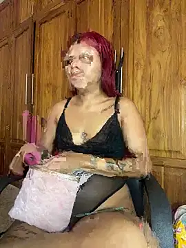 layla_em - Layla_em's free webcam - UK Sex Cams