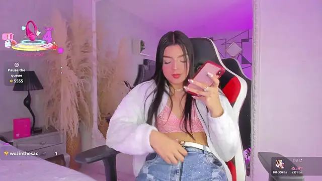 KarelyMitchel webcam