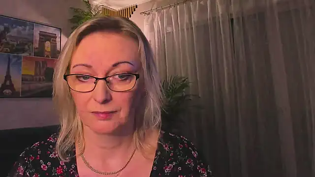 vanessa_chat - Vanessa_chat's free webcam - UK Sex Cams