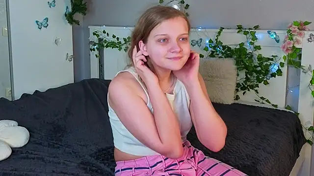 HazeElariel live sex cam