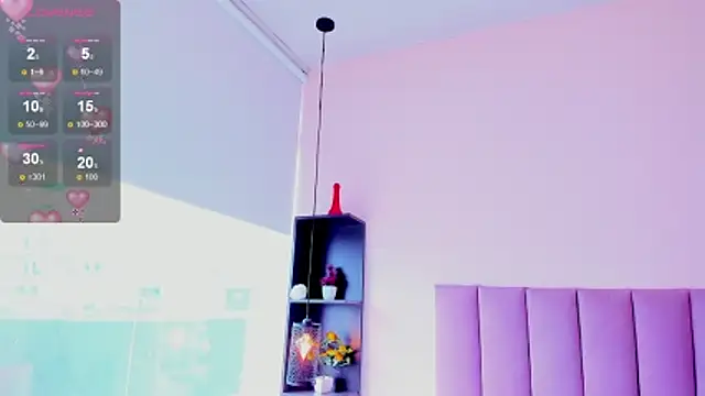 violet_myerrs webcam