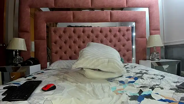 briana_wonder69xxx webcam