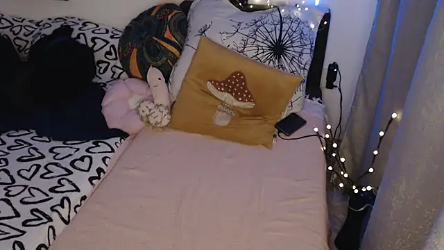 AlienforTwenty webcam