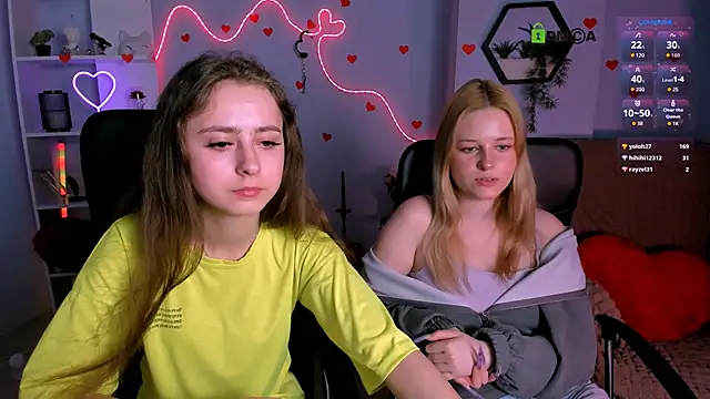 rebecca_smile webcam