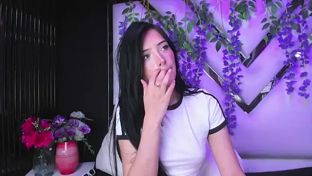 liinzy_rouse69 - Liinzy_rouse69's free webcam - UK Sex Cams