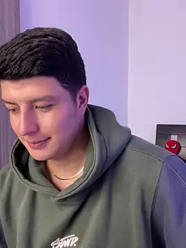 Goldenknight33 webcam