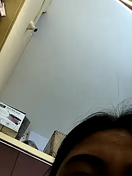 mini27mimi - Mini27mimi's free webcam