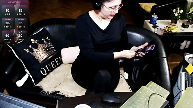 imperatriza - Imperatriza's free webcam - UK Sex Cams