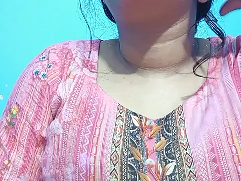 emma_4433 - Emma_4433's free webcam - UK Sex Cams