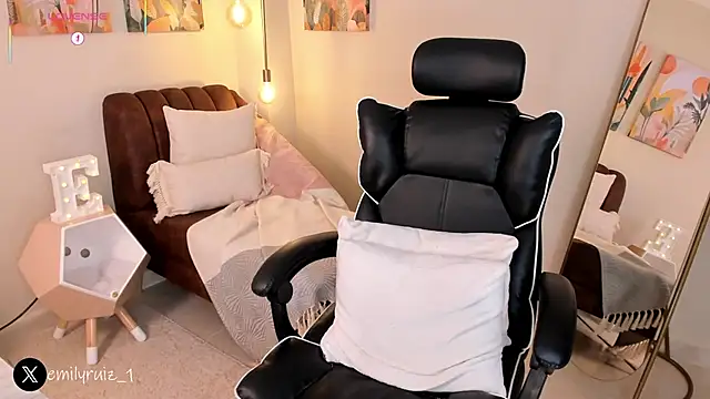 emilyruiz1 webcam