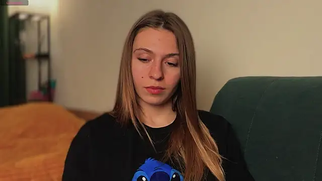 LovelyKatea webcam