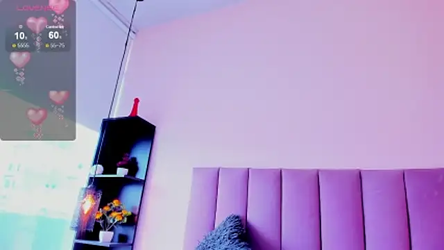 violet_myerrs webcam