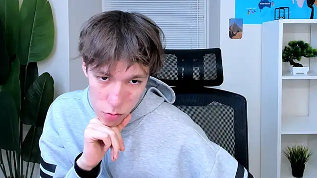 markbranston (M twink) - I am in boxers