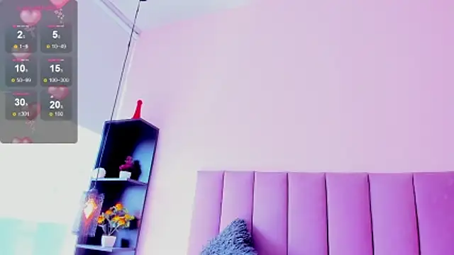 violet_myerrs webcam